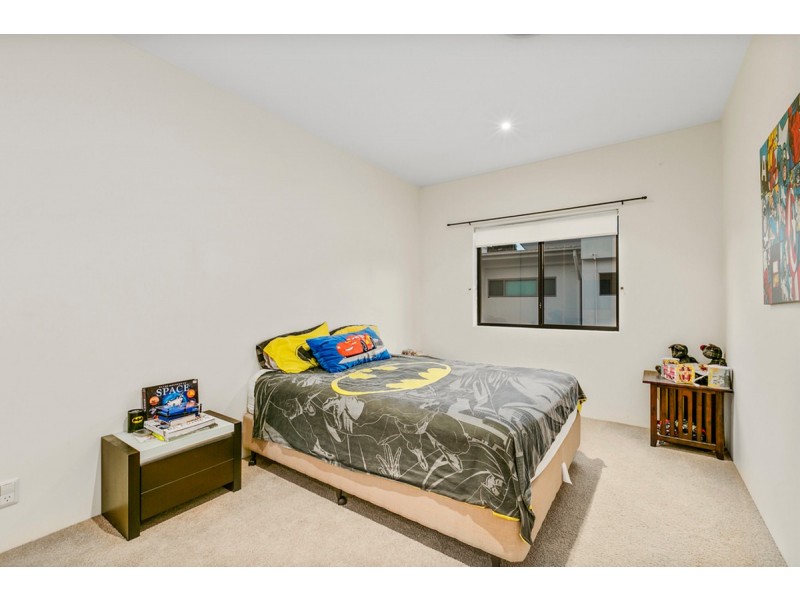 27 Lakelands Drive, Merrimac QLD 4226