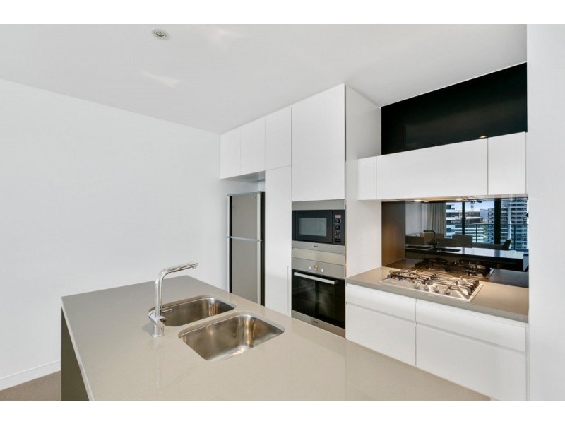 2107/1 Oracle Boulevard, Broadbeach QLD 4218