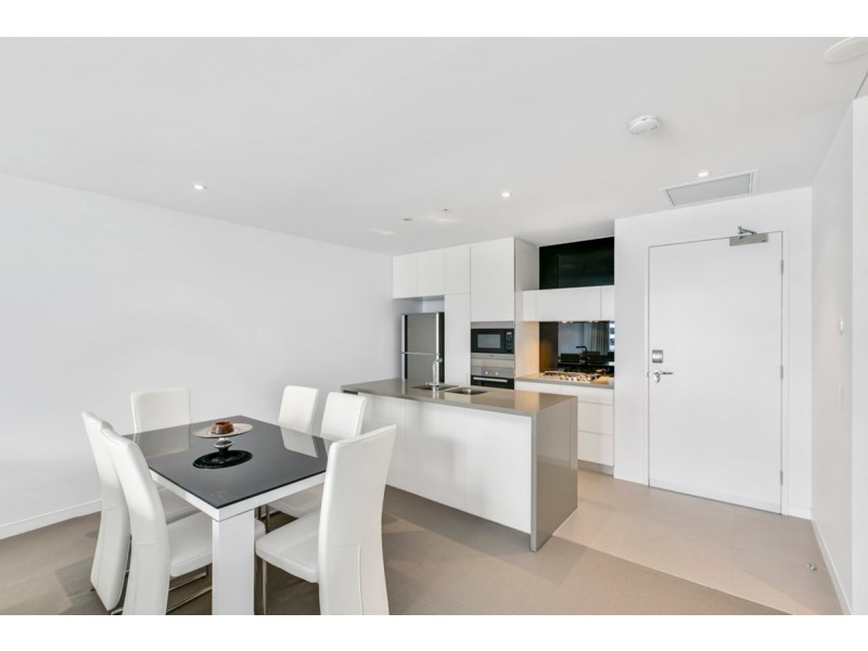 2107/1 Oracle Boulevard, Broadbeach QLD 4218