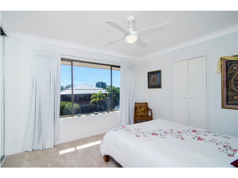 9/6 Stanley Street, Burleigh Heads QLD 4220