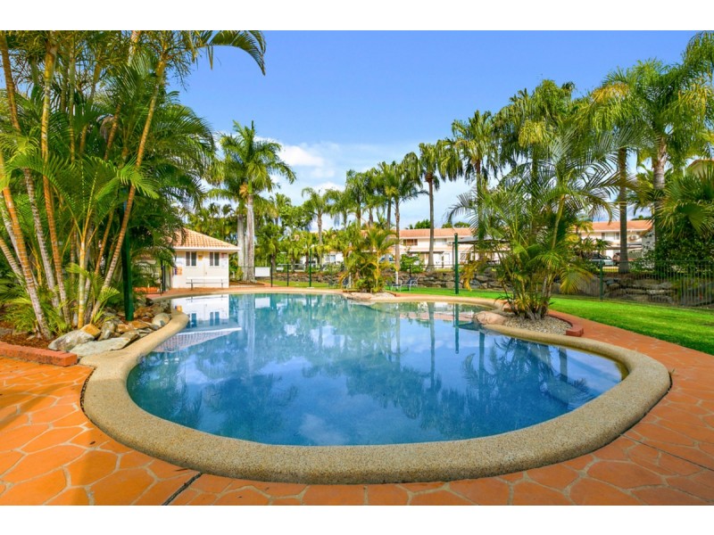 74/125 Pappas Way, Carrara QLD 4211