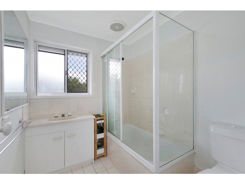 74/125 Pappas Way, Carrara QLD 4211