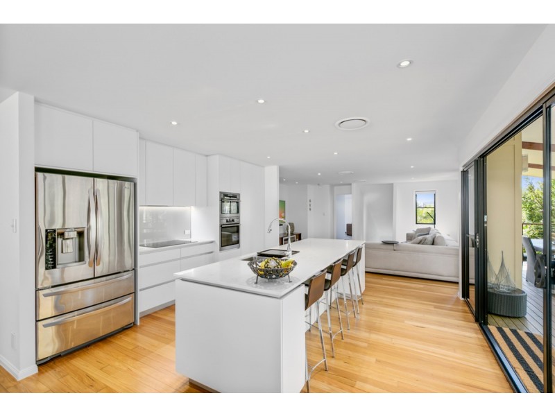 12 Acmena Court, Elanora QLD 4221