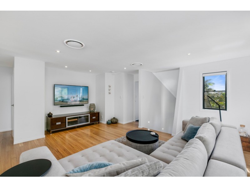 12 Acmena Court, Elanora QLD 4221