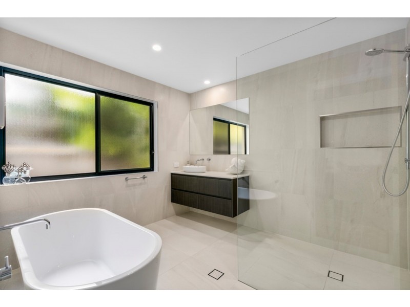 12 Acmena Court, Elanora QLD 4221