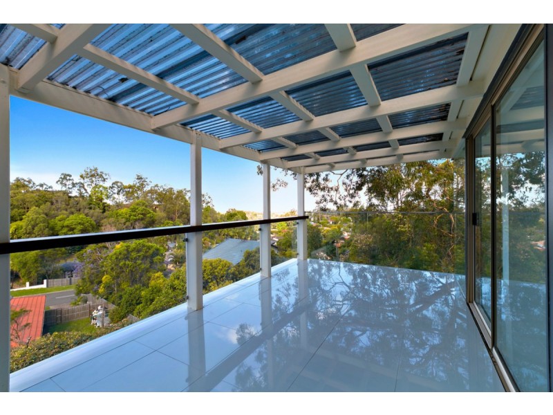 2/16B Lochinvar Court, Highland Park QLD 4211