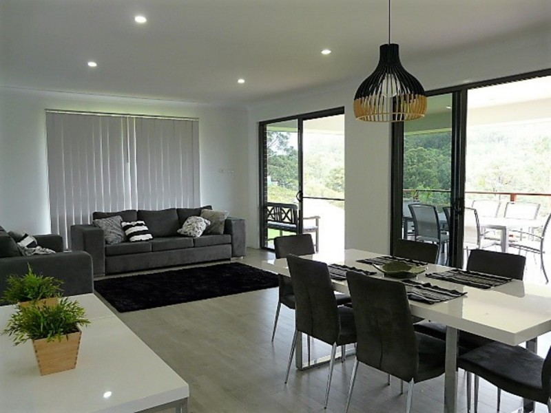 61 Hidden Woods Drive, Advancetown QLD 4211