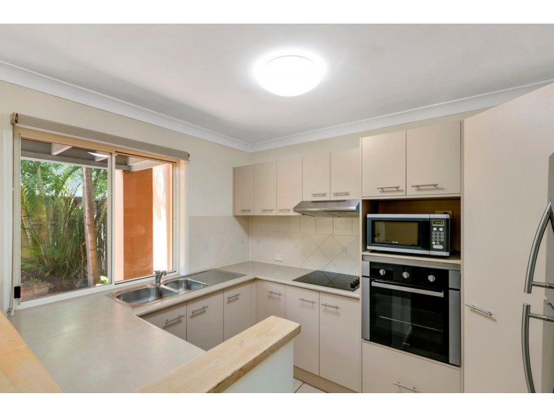 38/1 Warbler Parade, Varsity Lakes QLD 4227