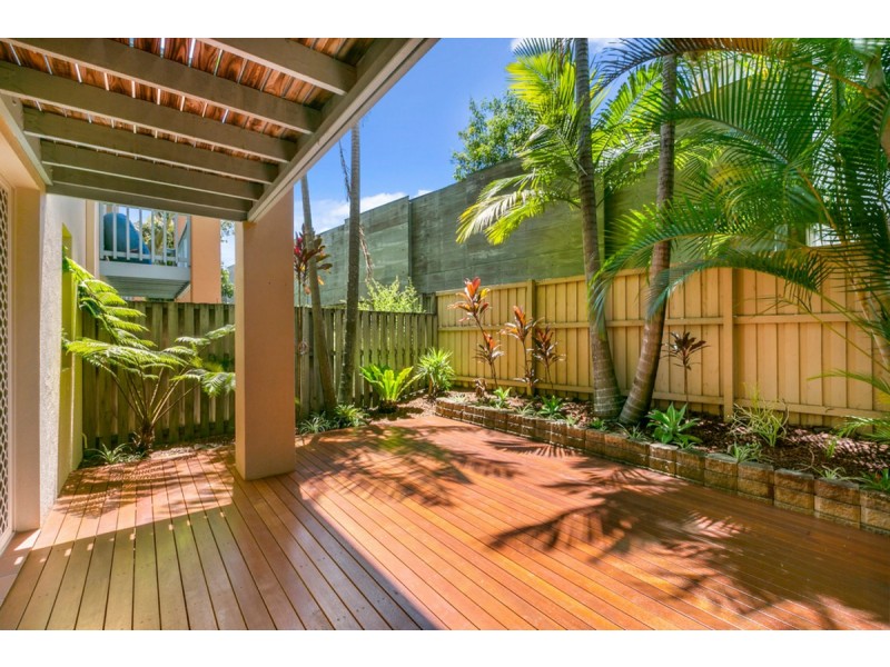 38/1 Warbler Parade, Varsity Lakes QLD 4227