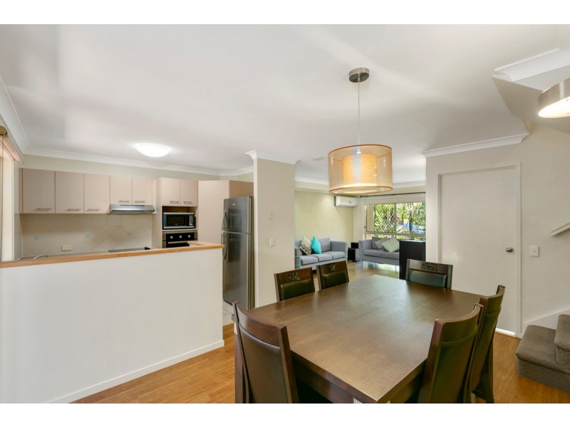 38/1 Warbler Parade, Varsity Lakes QLD 4227