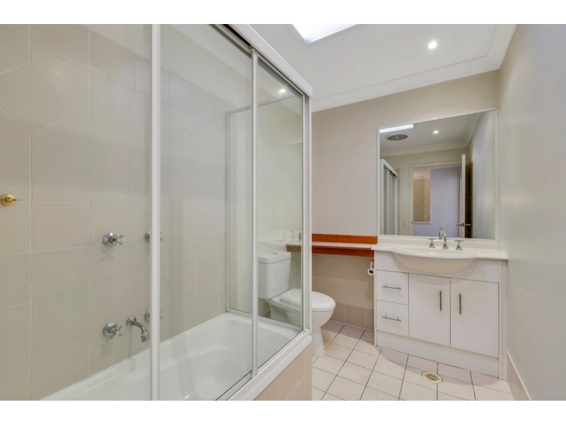 38/1 Warbler Parade, Varsity Lakes QLD 4227