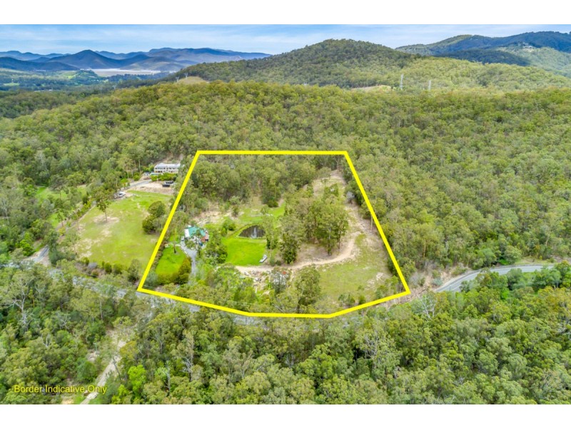 422 Clagiraba Road, Clagiraba QLD 4211