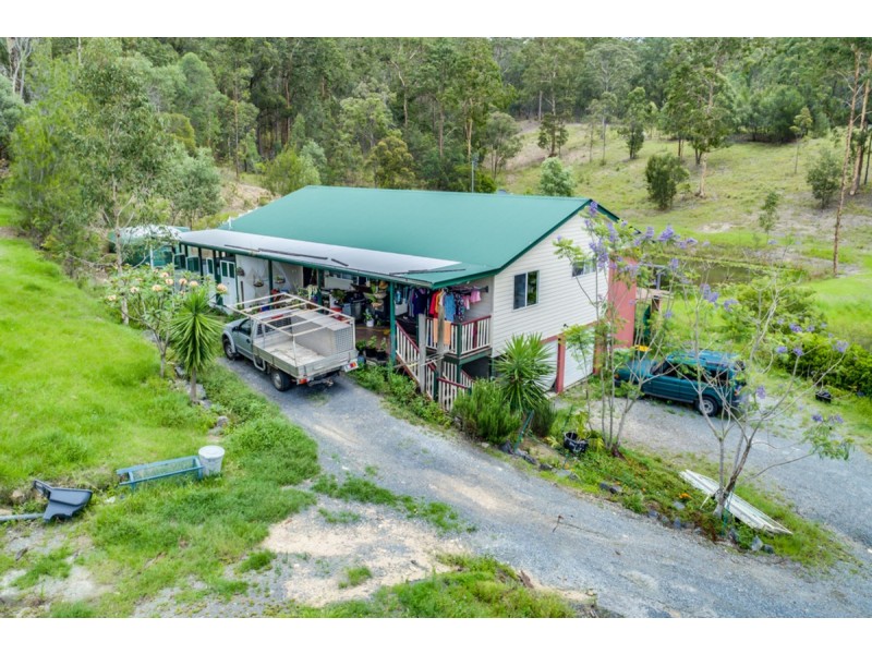 422 Clagiraba Road, Clagiraba QLD 4211