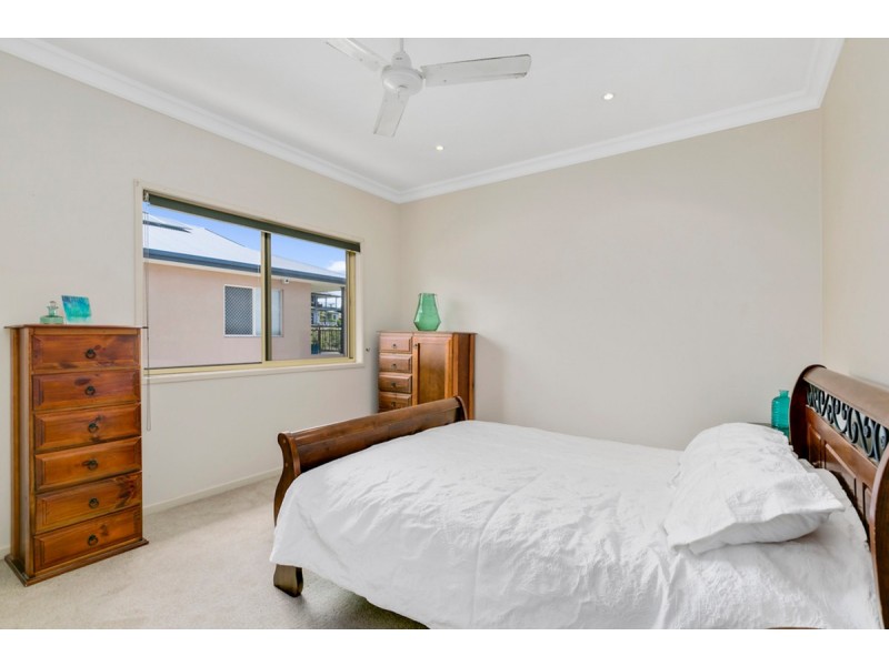 20 Tara Vista Boulevard, Highland Park QLD 4211