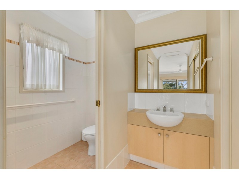 20 Tara Vista Boulevard, Highland Park QLD 4211