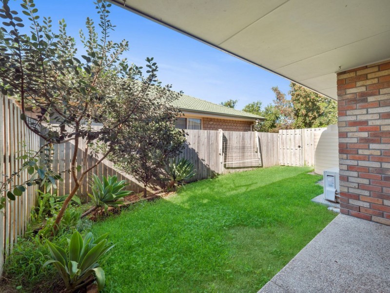 2/2 Moss Terrace, Pimpama QLD 4209