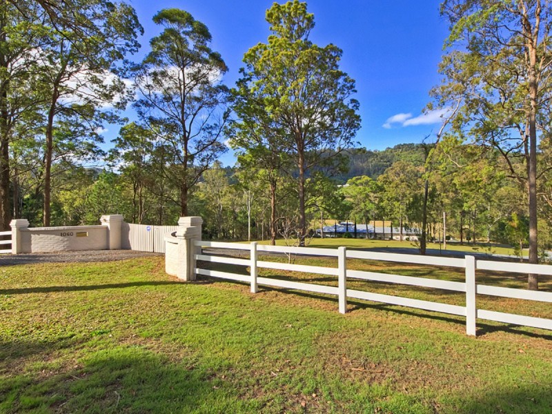 1060 Tamborine-Oxenford Road, Wongawallan QLD 4210