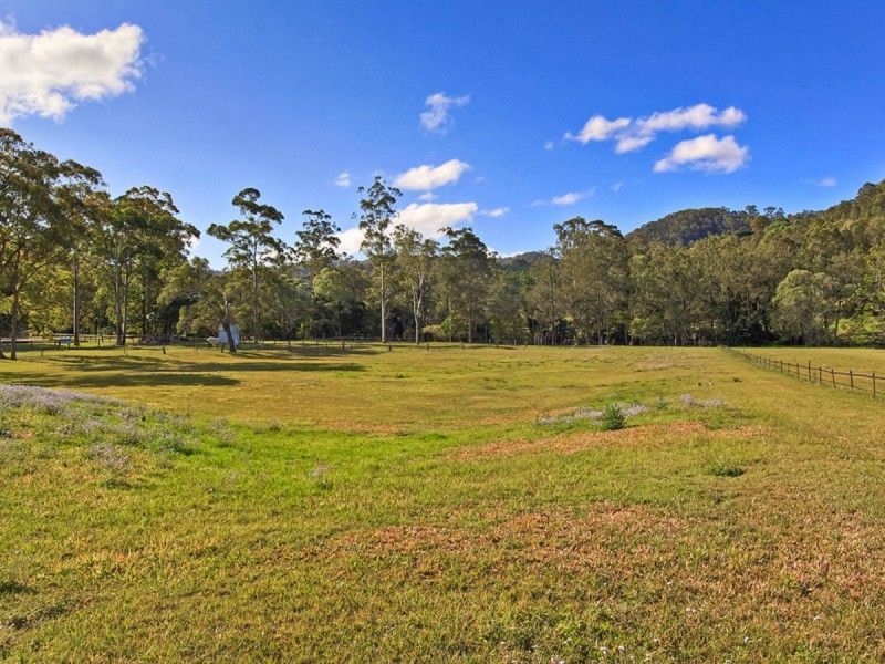 1060 Tamborine-Oxenford Road, Wongawallan QLD 4210