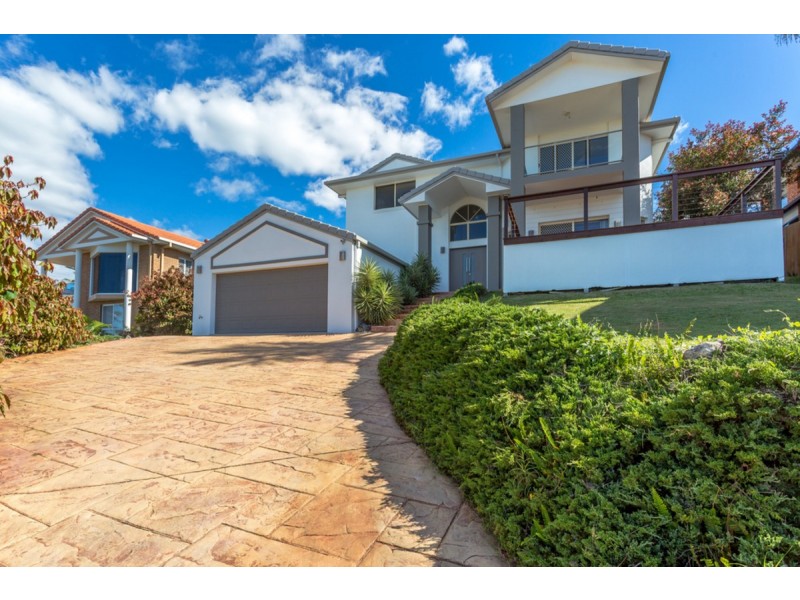 9 Renfrew Drive, Highland Park QLD 4211