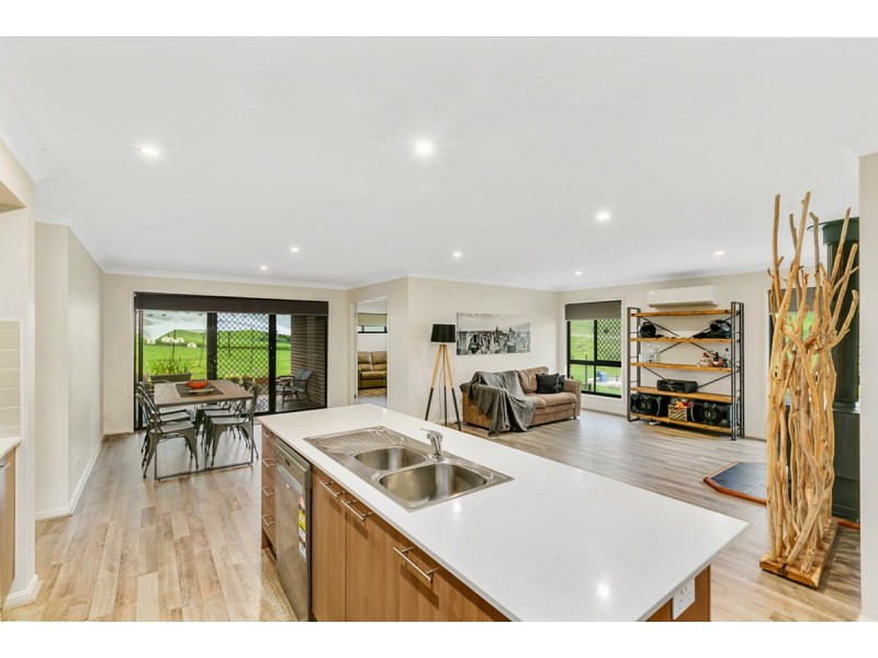 1-11 Acacia Court, Beechmont QLD 4211