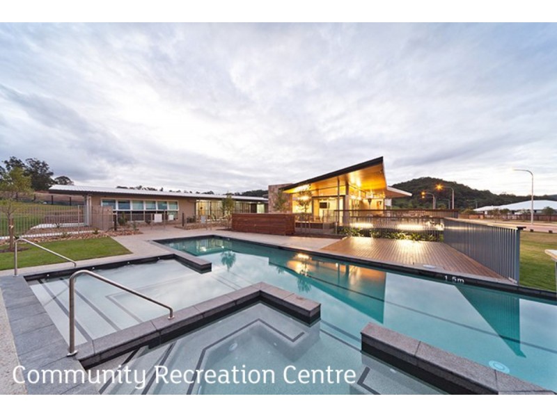 6 Hillstone Crescent, Maudsland QLD 4210