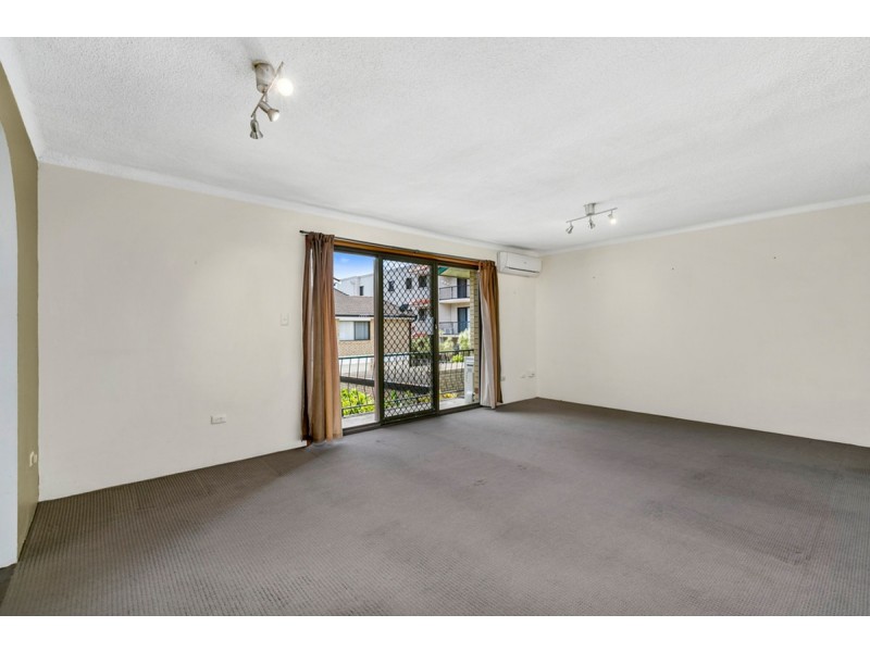 6/168 Frank Street, Labrador QLD 4215