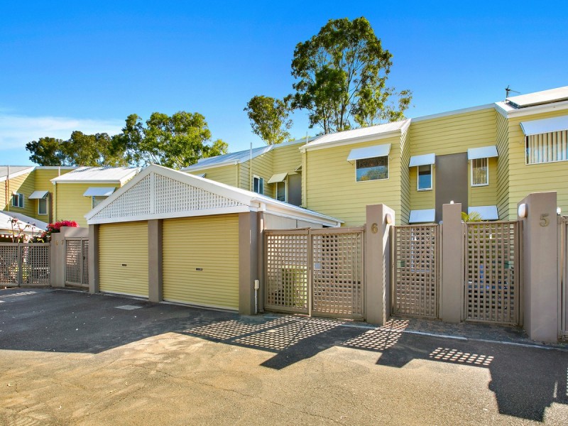 6/2 Kilpatrick Court, Highland Park QLD 4211