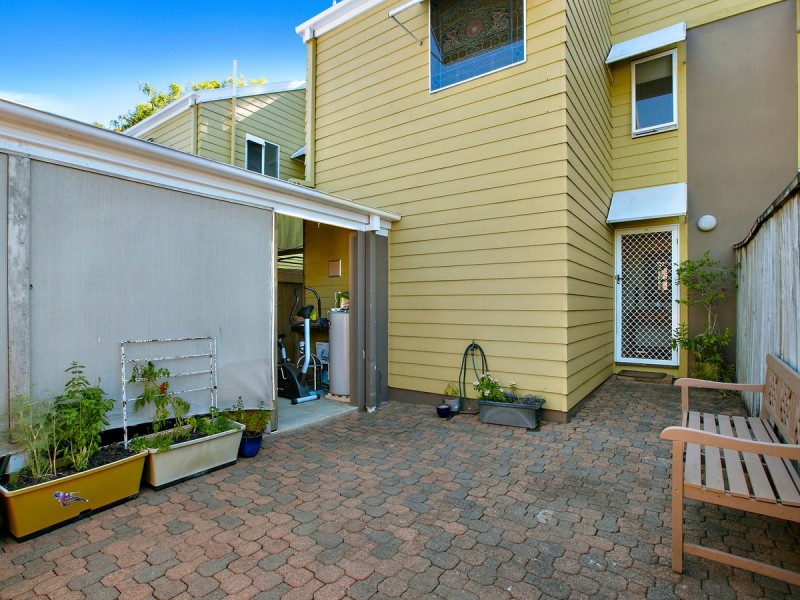 6/2 Kilpatrick Court, Highland Park QLD 4211