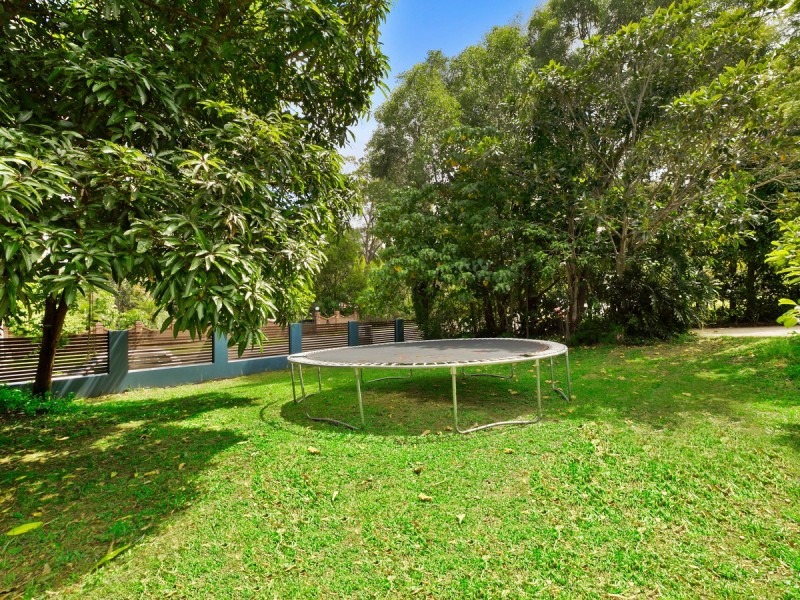 15 Yarraowee Drive, Nerang QLD 4211