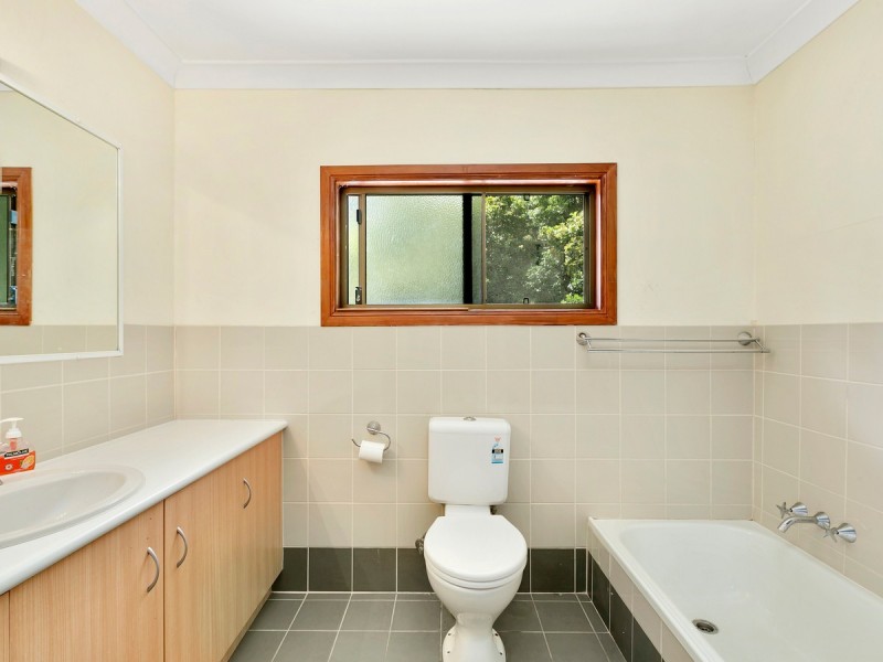 15 Yarraowee Drive, Nerang QLD 4211