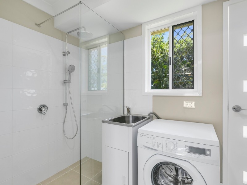 29 Mcleod Street, Highland Park QLD 4211