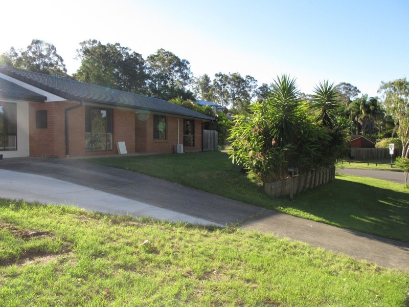 1 Clutha Court, Highland Park QLD 4211