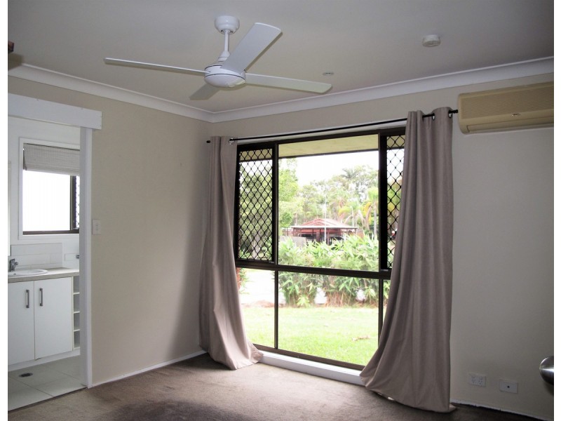 1 Clutha Court, Highland Park QLD 4211