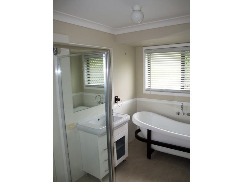 1 Clutha Court, Highland Park QLD 4211