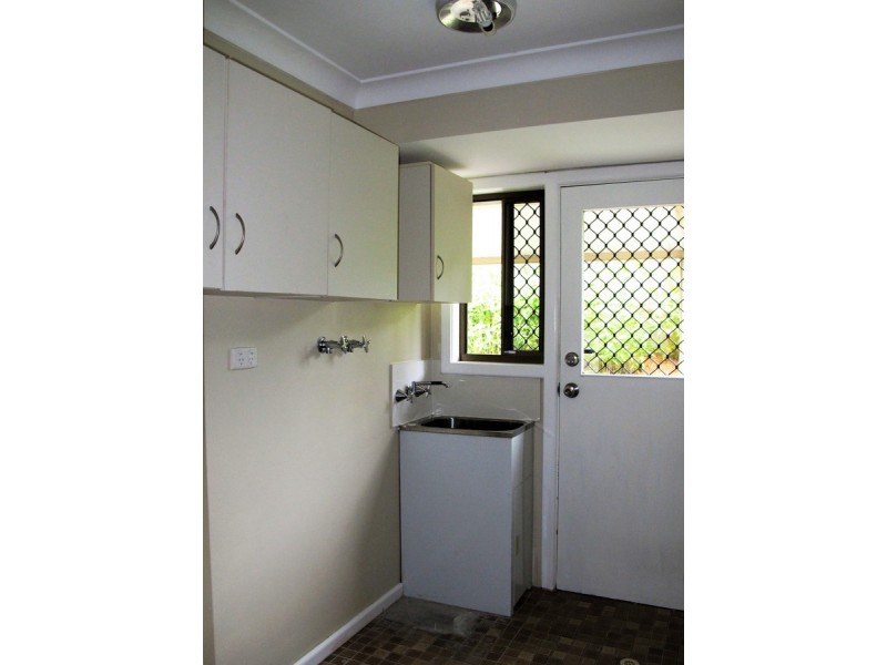 1 Clutha Court, Highland Park QLD 4211