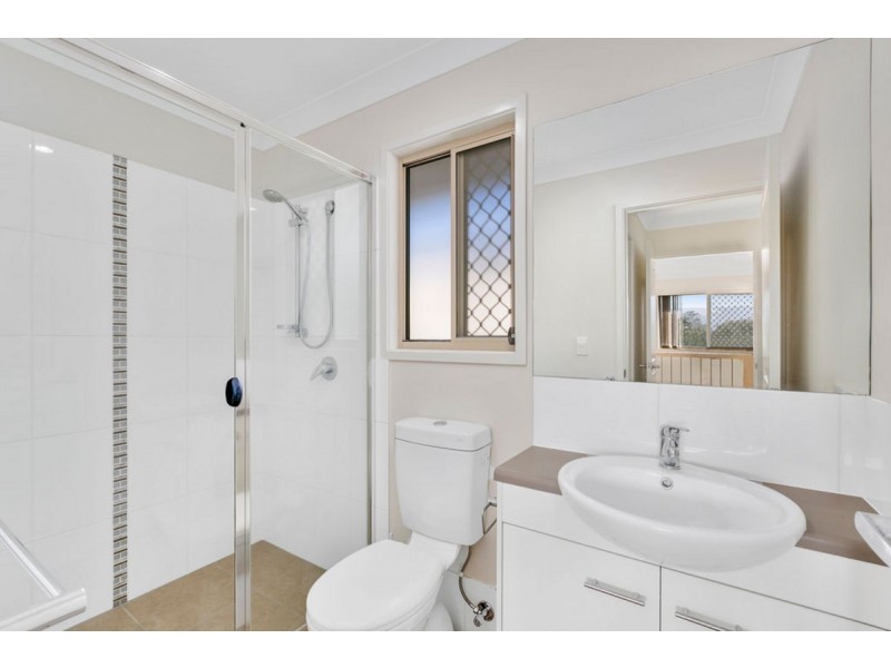 8 Blackstu Court, Gilston QLD 4211