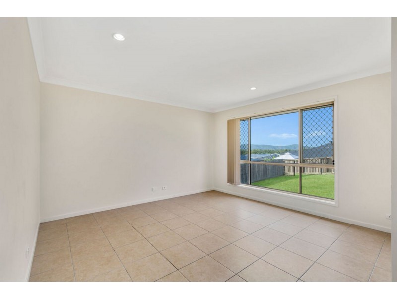 8 Blackstu Court, Gilston QLD 4211