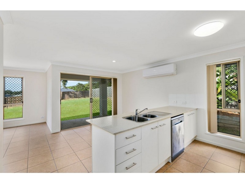 8 Blackstu Court, Gilston QLD 4211