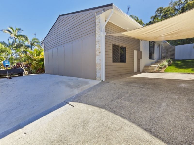 7 Barrine Drive, Worongary QLD 4213