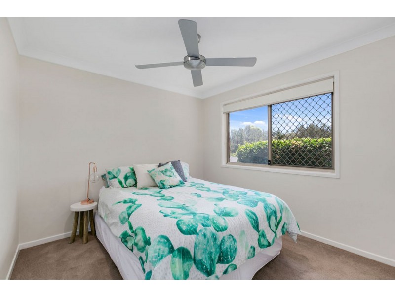 17 Greenbank Circuit, Carrara QLD 4211