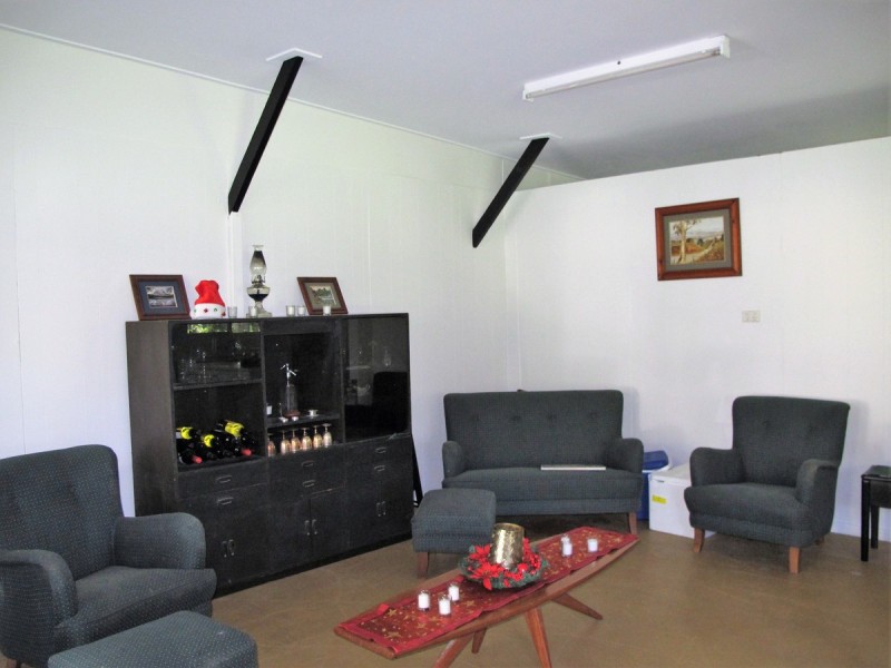 25 Thendara Drive, Mount Nathan QLD 4211