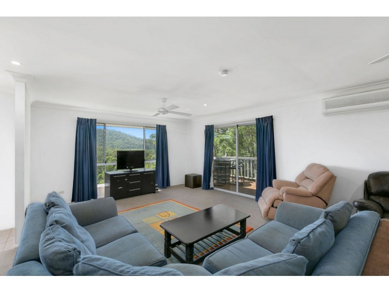 12 Jane Lane, Oxenford QLD 4210