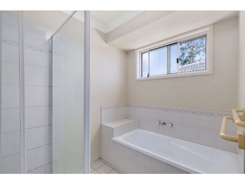 12 Jane Lane, Oxenford QLD 4210