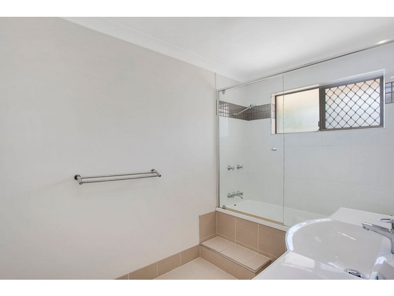 25 Hamersley Way, Worongary QLD 4213