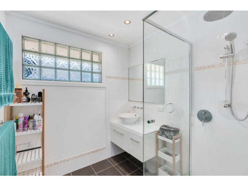42 Explorers Way, Worongary QLD 4213