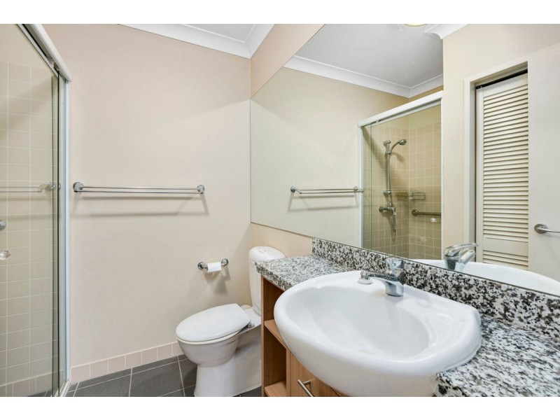 8/501 North Hill Drive, Robina QLD 4226