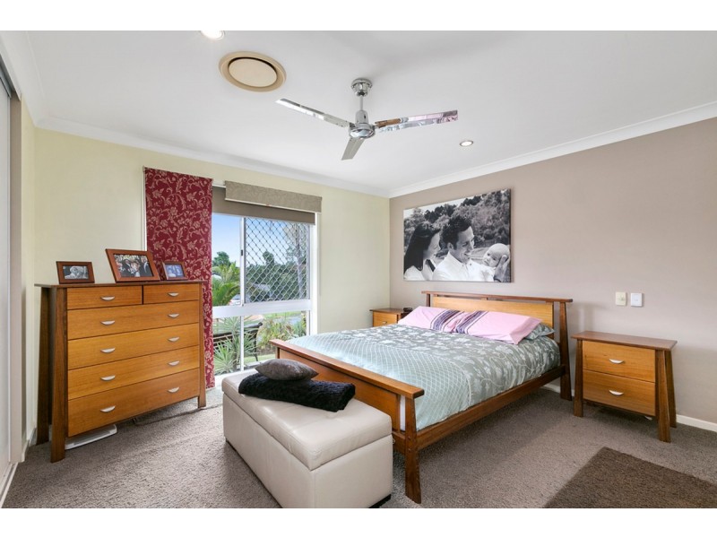 17 Foxhill Court, Carrara QLD 4211