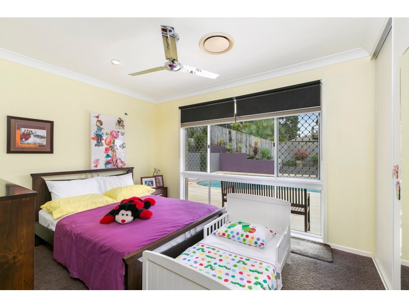 17 Foxhill Court, Carrara QLD 4211