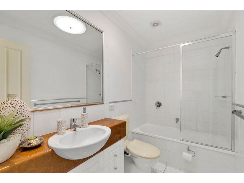 48/60-76 Caseys Road, Hope Island QLD 4212