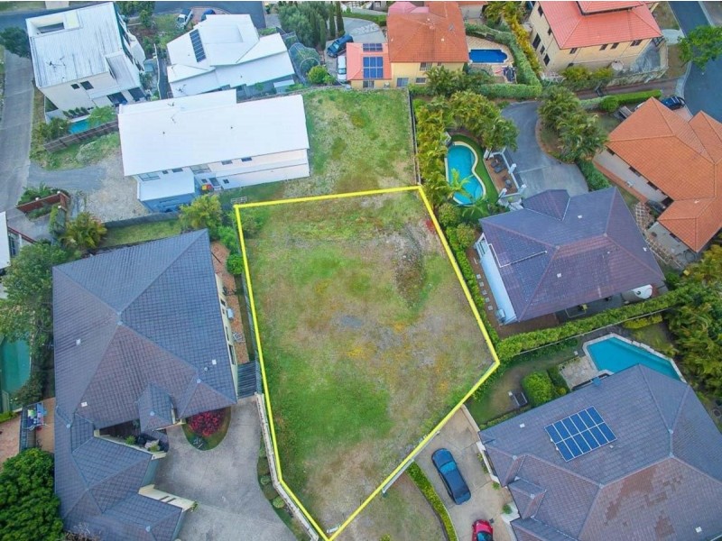 25 Ballah Crescent, Highland Park QLD 4211